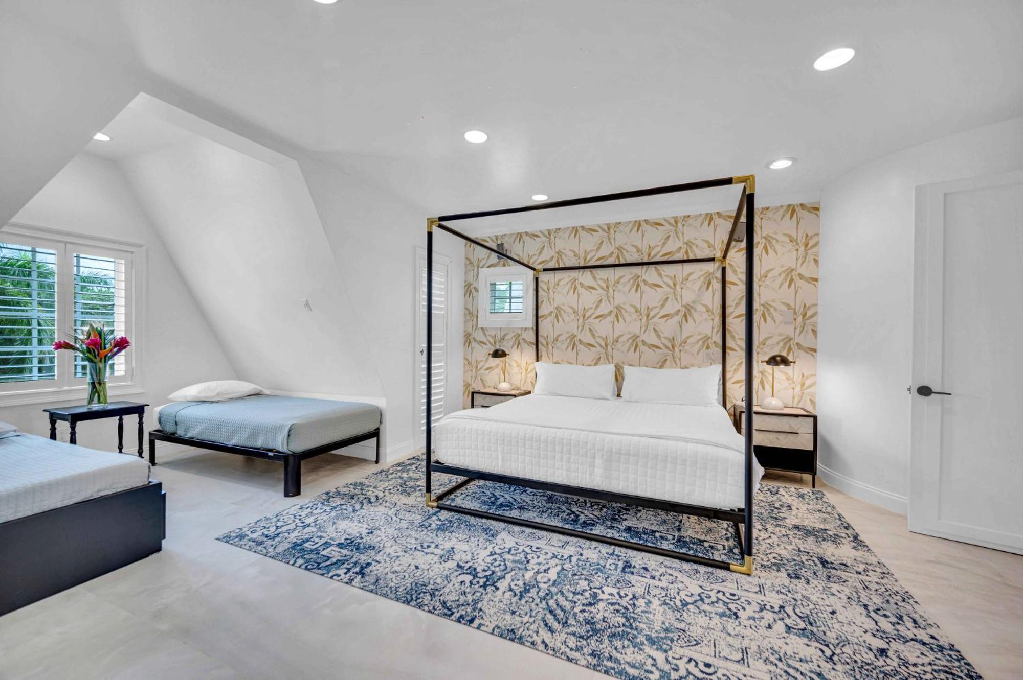 The Modern Castle Canal View Access Rooftop Living Greenhouse Vlllas فورت لودرديل المظهر الخارجي الصورة